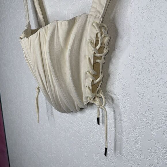 Guizio Classic Fitted Corset in Vanilla Ice Bustier Small Revolve - Picture 5 of 15